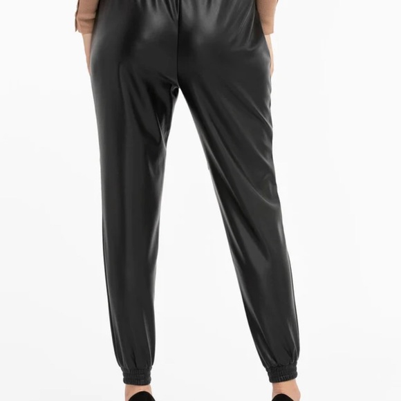 BNWT Faux-leather jogger style pant size xxl long - Picture 7 of 9